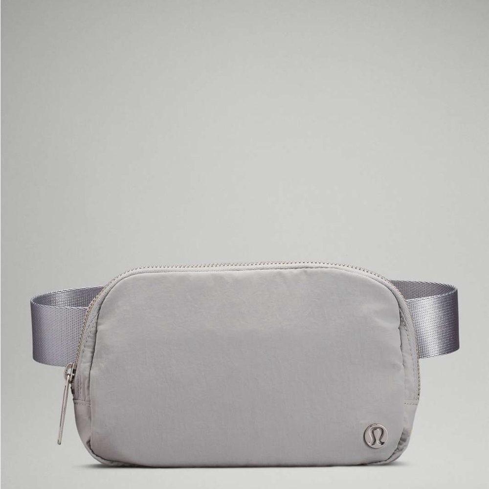 Lululemon Seal Gray Everywhere Belt Bag 1L